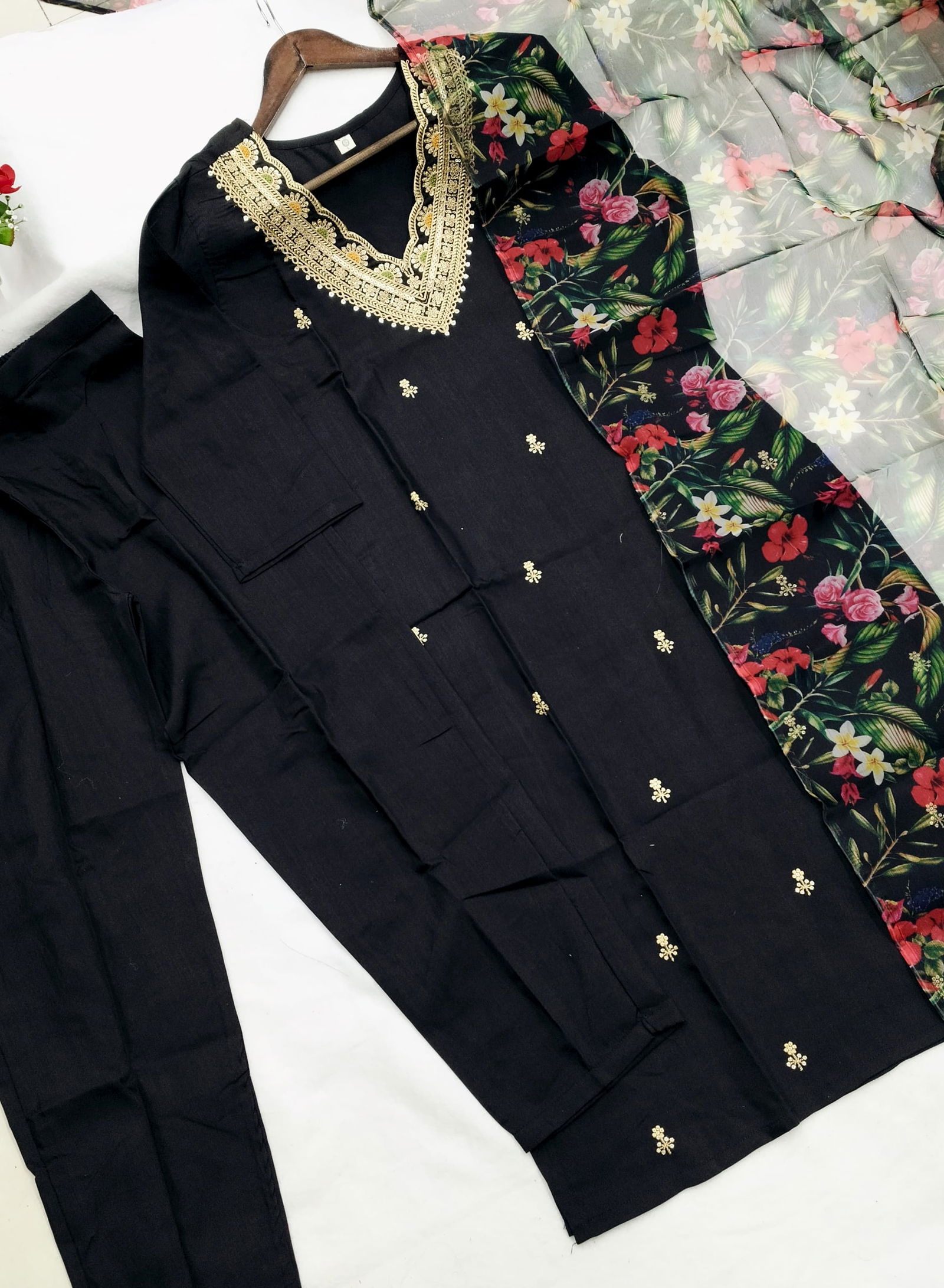 KF 115 Kalaai Viscose Slub Kurti With Bottom Dupatta Orders In India